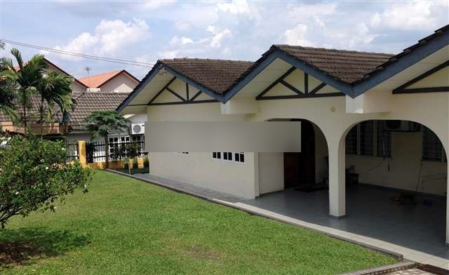 1 Storey Bungalow for Sale at SS1 Petaling Jaya (Rebuild Potential)