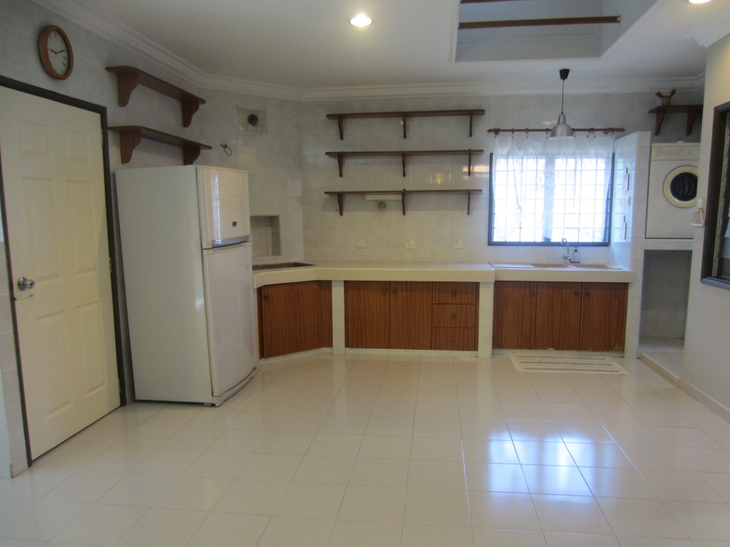 1 Storey Semi-Detached House for Sale at Section 3 Petaling Jaya